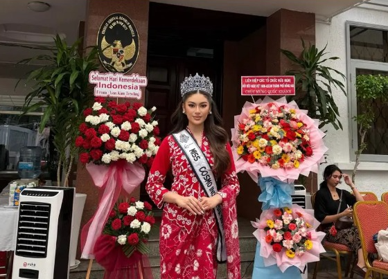 Rayakan HUT RI di Vietnam, Karina Moudy Bawa Semangat Indonesia ke Miss Cosmo 2026