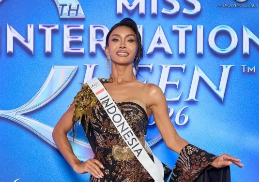 Keydi Bee Tampil di Welcome Ceremony Miss International Queen 2026