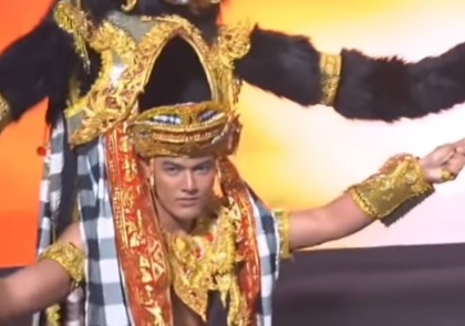 Gede Aiswarya Bawa Barong Landung ke Mister International 2026